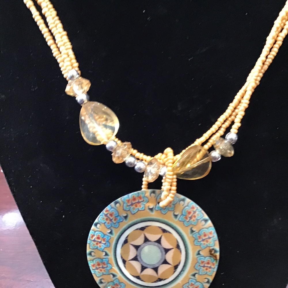 Hand Painted Shell Necklace Set